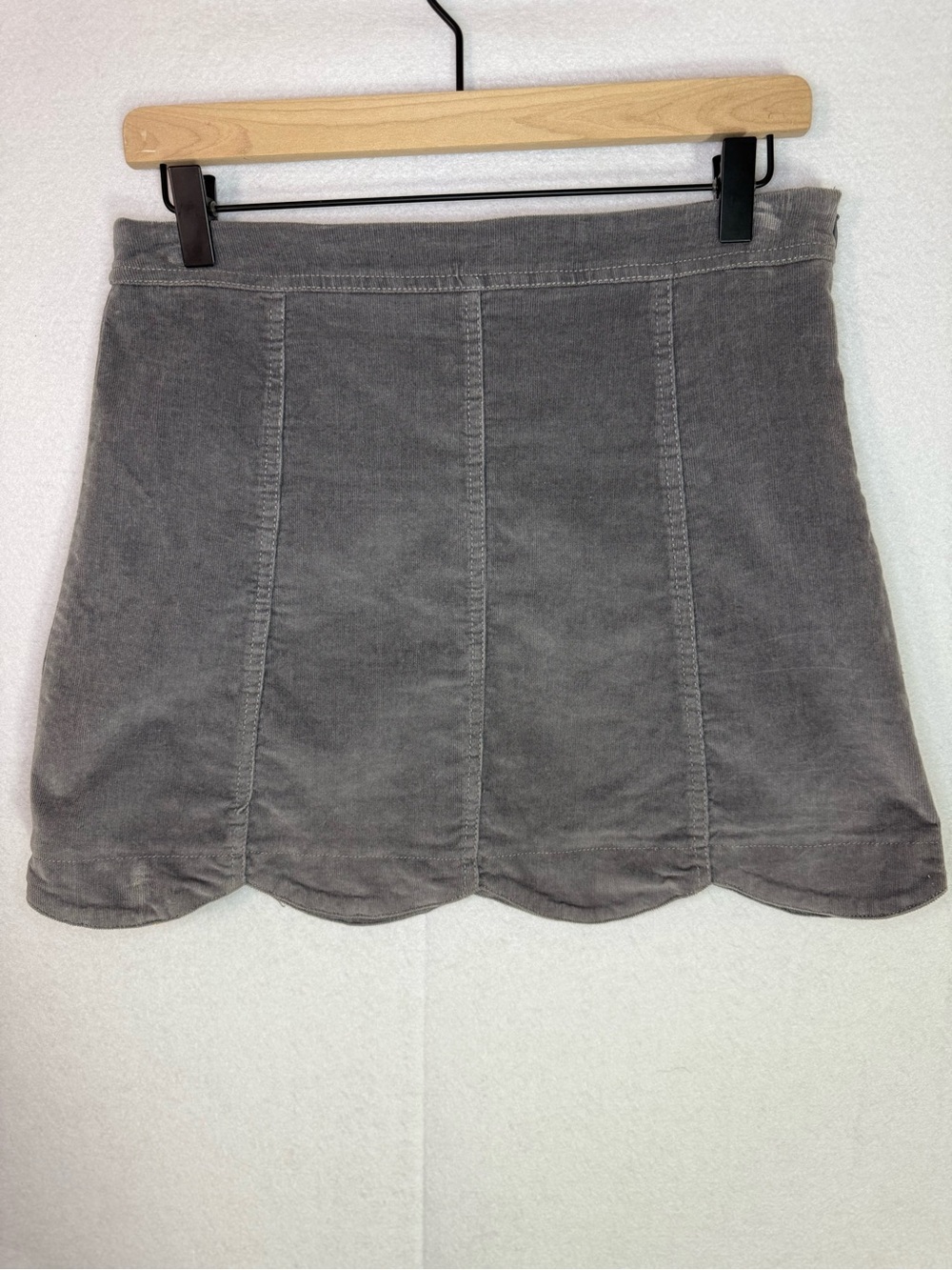Altar’d State / Gray Corduroy Scalloped Hem Mini Skirt - Size M